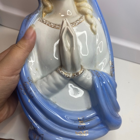 Vtg Italy Porcelain Praying May Madonna Figurine with Blue Gold Veil 9.5” H - Picture 3 of 13